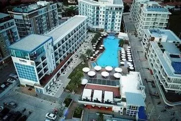 Hotelli Grandblue Resort