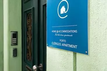 ホテル Home @ Porto Clerigos Apartment
