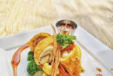 Hotel River Walk Urban Camping House