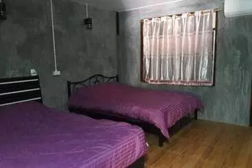 Pensão Baan Raiplaysoi Homestay