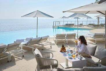 Отель Cap Estel