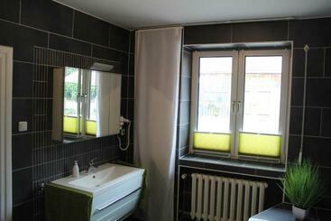 Отель Ferienwohnung Auf Dem Alpaka Hof