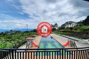 בית מלון כפרי Oyo 3087 Putri Sriwijaya & Resort Syariah