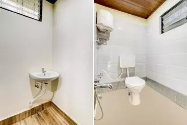 Hotell Spot On Nandish Lodge