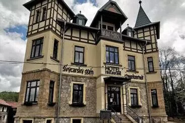 Hotel švýcarský Dům