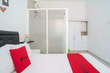 پانسیون Reddoorz Syariah At Winong Nganjuk