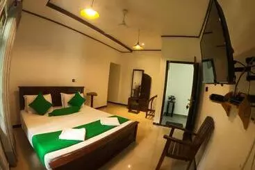 Hotelli Mount Seven Holiday Inn