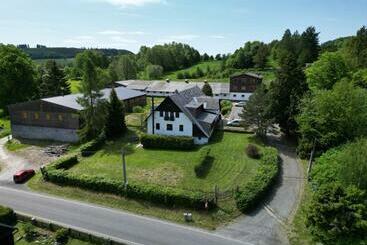 Pensjonat Hamříkova Stáj