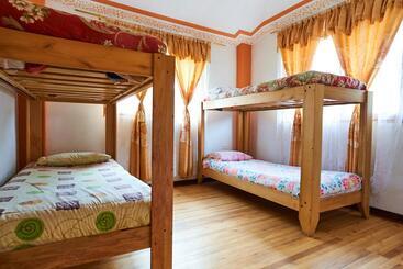 פנסיון Kuyllur ñán