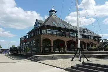 Hotelli Boathouse