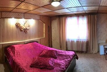 Majatalo Guest House Perlyna