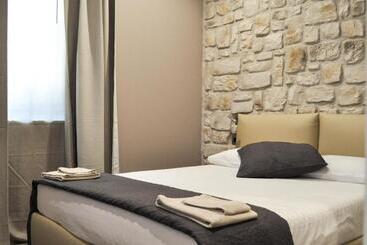 膳宿费 Olivia Rooms Eurialo