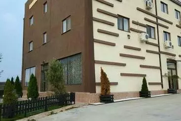 هاستل Grande Palace