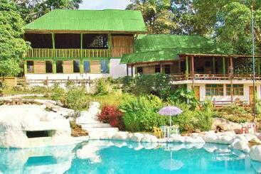 ユースホステル Hosteria El Paraiso De Las Orquideas