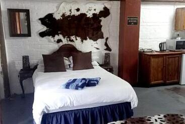 مبيت وإفطار Schweizer Guesthouse