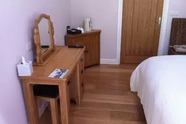 Bed and Breakfast The Cholmeley Arms