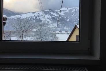 Общежитие Mini Hotel Megora