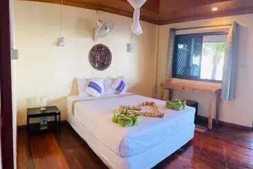 Bottle Beach 1 Resort