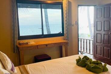 Bottle Beach 1 Resort