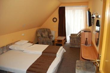 بنسيون Judit Panzio