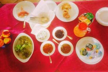 Отель Agriturismo Alle Rose