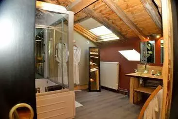 ホテル Hostellerie La Bergerie