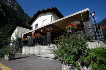 호텔 Ristorante Groven