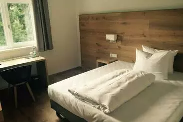 Buchners Hotel & Restaurant