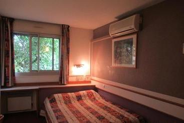 Отель Hôtel Hexagone