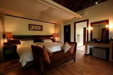 Отель Ivory Tree Game Lodge