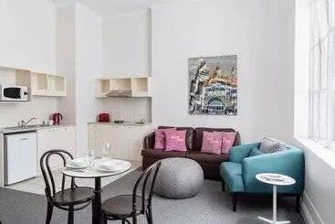 Quality Apartments Melbourne Central