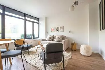 アパートホテル Luxury Residence   Paris South