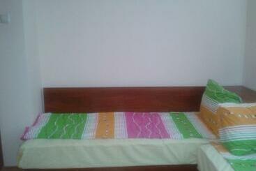 膳宿费 Guesthouse Tanya