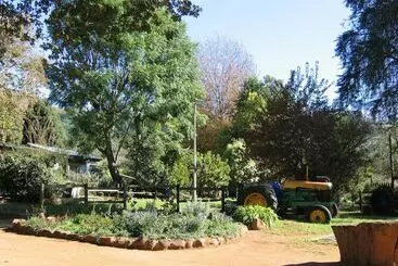 Hotelli Oaks Lifestyle Farm & Holiday Resort