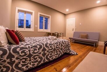 پانسیون Grow  Casa Parque Da Cidade