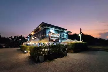 Hotel บ้านแก่งรีสอร์ท เชียงคาน