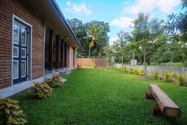 فندق Honey Tree Polonnaruwa