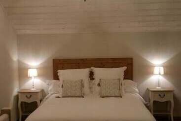 פנסיון L Ecrin Du Lac