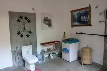 ペンション Whispering Ocean