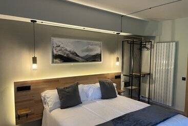 בית מלון כפרי Els Encantats