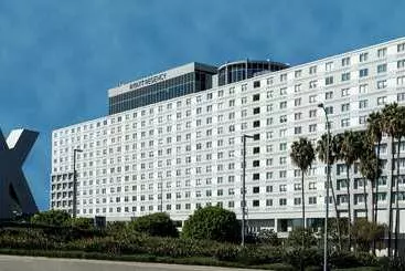 هتل Hyatt Regency Los Angeles International Airport