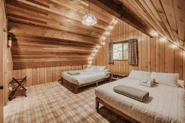 Hus på landet 27gs   Bbq   Pets Ok   Wifi   Sleeps 8