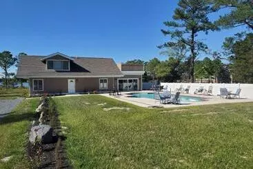 Aamiaismajoitus (B&B) Kingsbay Mansion And Vacation Rental Houses