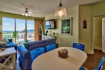 Hotelli Celadon: Unit 102 By Forehand Rentals