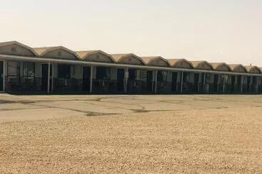 Whispering Sands Motel