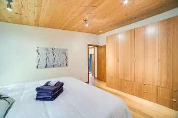 Casa Rural Mt. Baker Lodging Cabin 42 – Pets Ok, Wifi, Sleeps 4! By Mbl