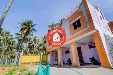 Pensió Oyo 19017 Cosy 1bhk