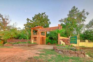 Tadoba Tiger King Resort