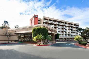 هتل Courtyard By Marriott Oxnard/ventura
