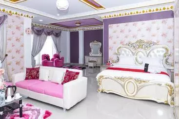 Pensione Reddoorz Premium @ Sea Residence Manado